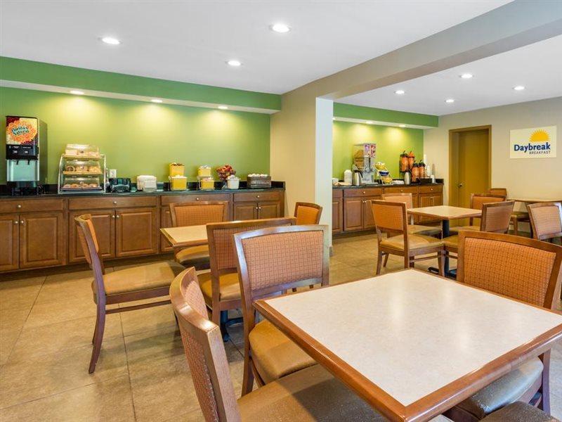 Days Inn By Wyndham Lexington Exteriér fotografie