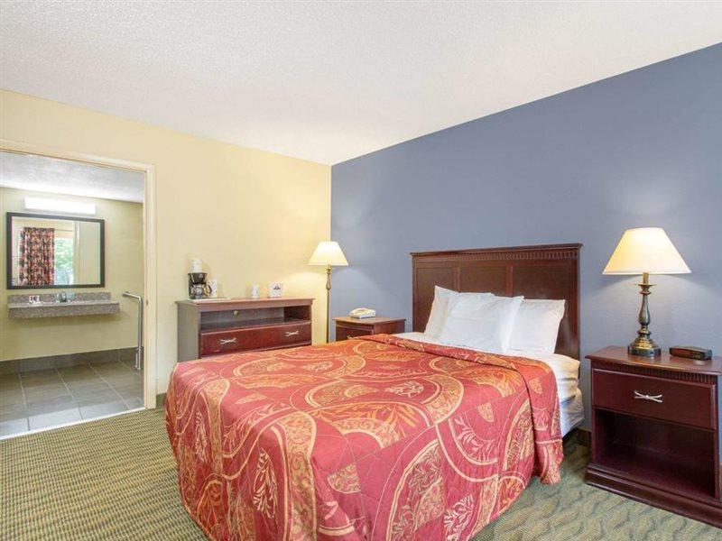 Days Inn By Wyndham Lexington Exteriér fotografie