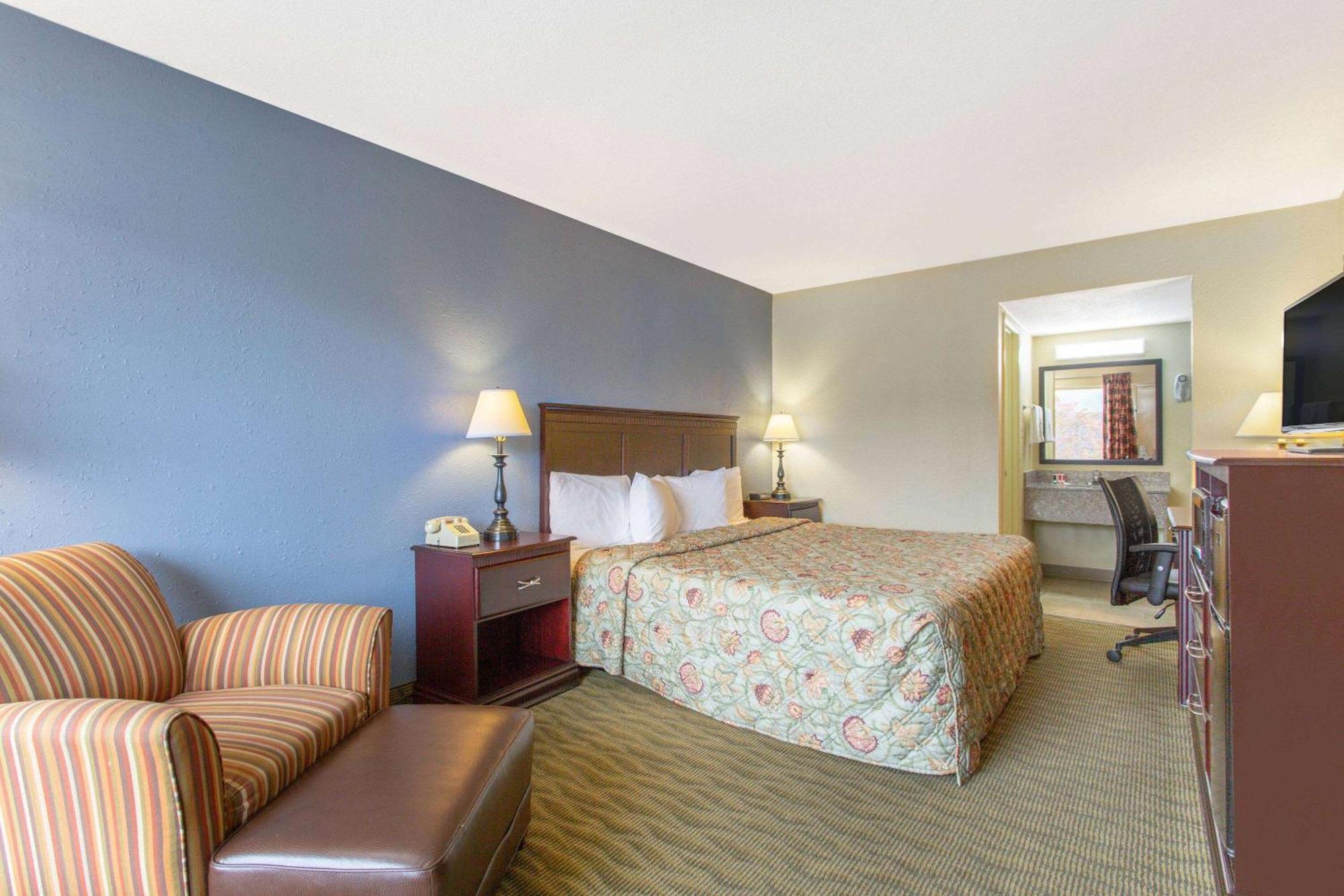 Days Inn By Wyndham Lexington Exteriér fotografie